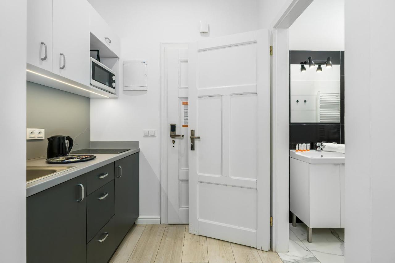Apartments City Center Saint Wojciech By Renters 포즈난 외부 사진